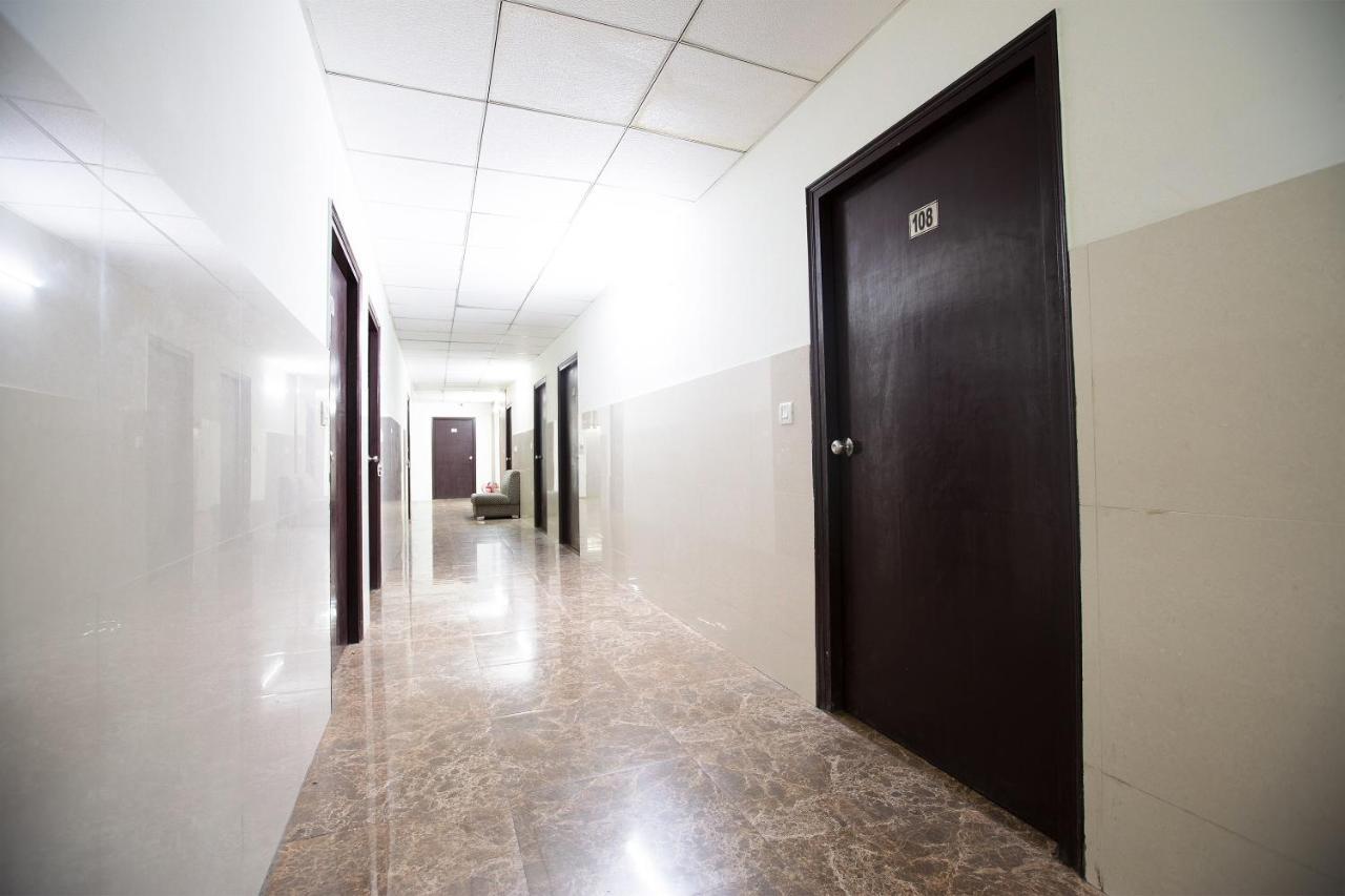Oyo 44174 Hotel Mid Town Prime Harthala Extérieur photo