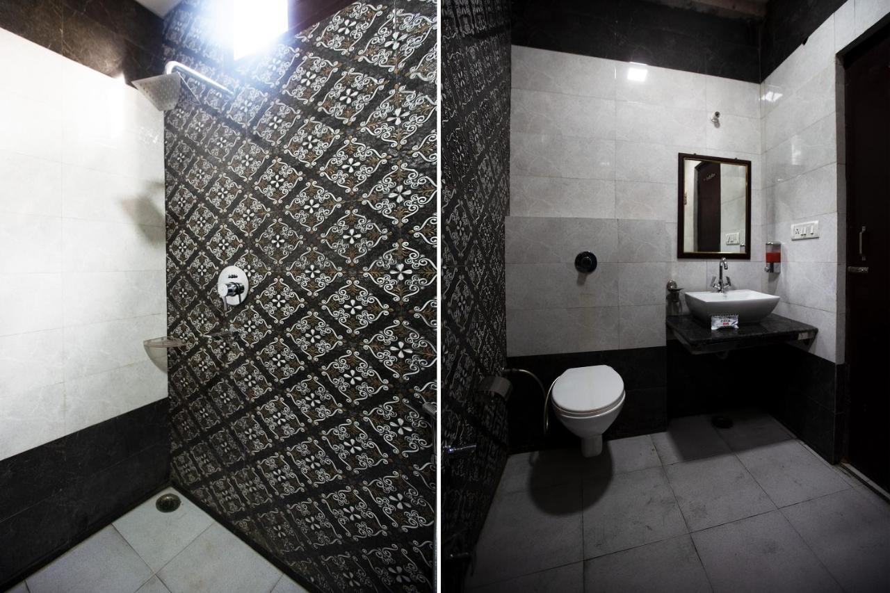 Oyo 44174 Hotel Mid Town Prime Harthala Extérieur photo